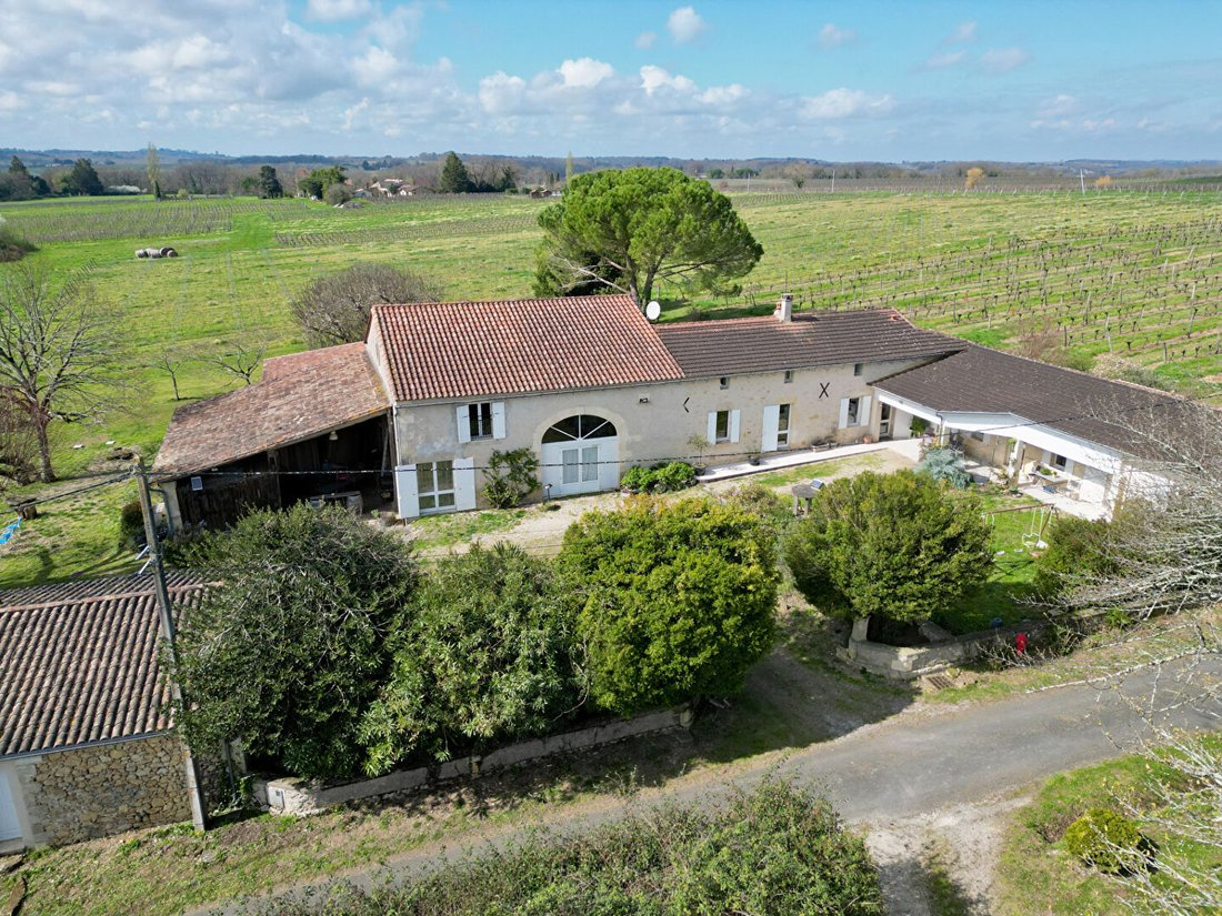 Villa in Saint-Émilion, Nouvelle-Aquitaine, France 3 - 17446788