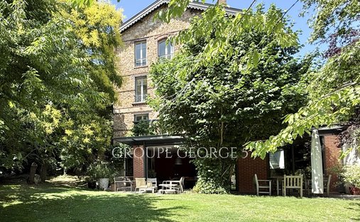 House in Brancas-Fontenelles-Beauregard, Sevres, France 1