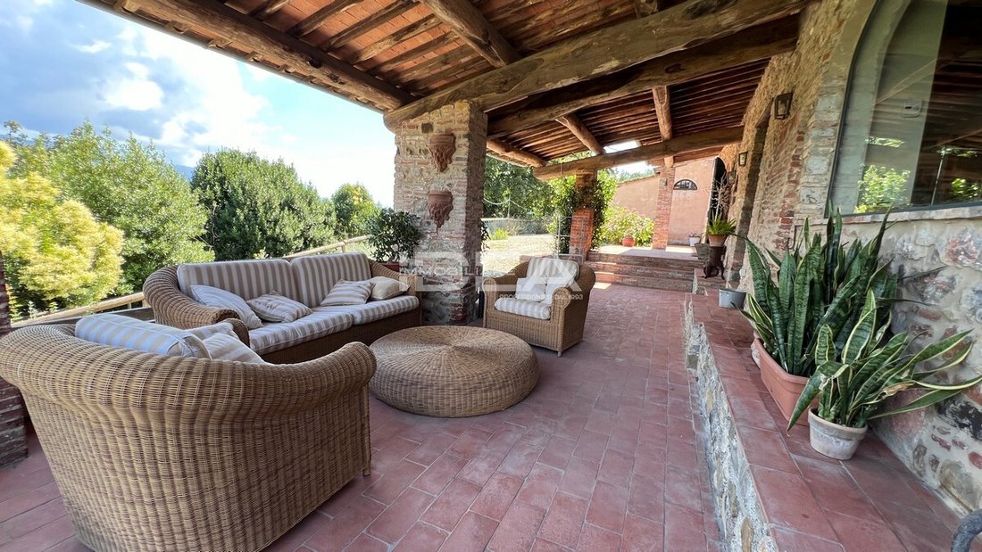 Villa in Area Monte San Quirico - Sant'Alessio, Lucca, Toskana 1 - 17431386
