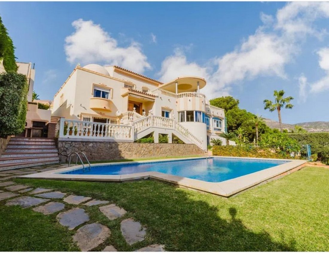 Villa in Benalmadena, Andalusia, Spain 1 - 17443673