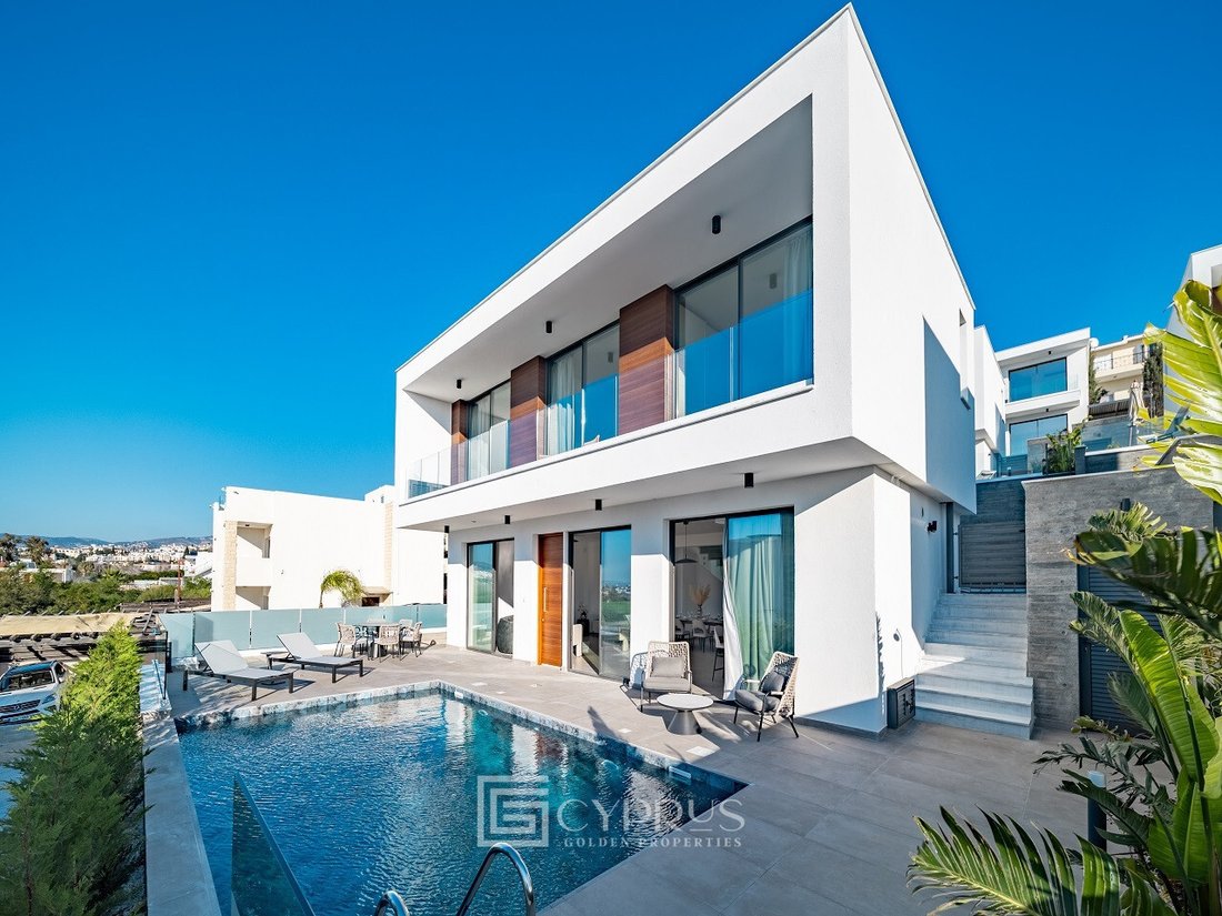 Villa in Chloraka, Paphos, Cyprus 1 - 17442288