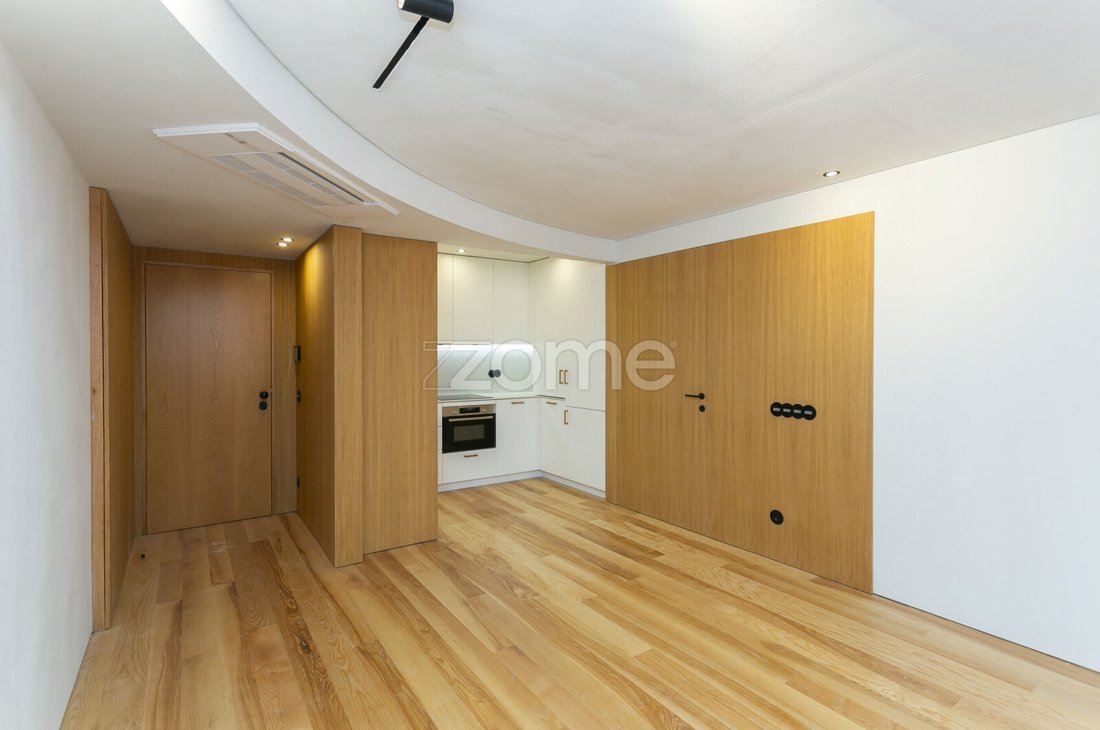 Apartment in Cedofeita, Santo Ildefonso, Se, Miragaia, Sao Nicolau e Vitoria, Porto District, Portugal 3 - 17447594