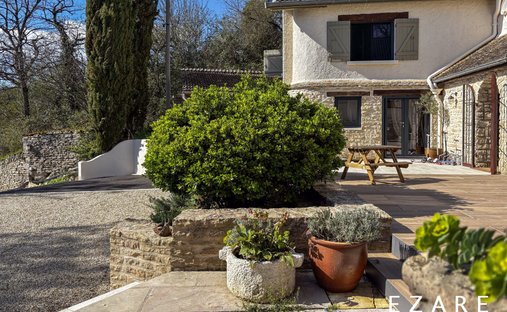 19th Century Château With 4,34 Hectare Wooded Park Swimming Pool Burgundy, Near Beaune