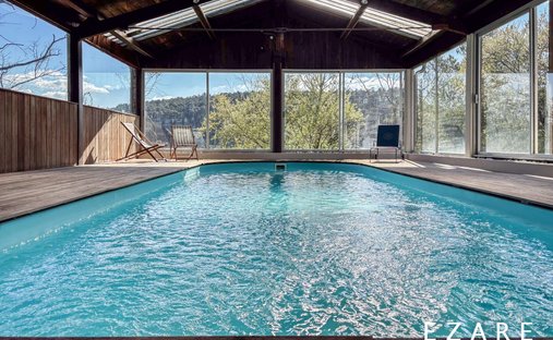 19th Century Château With 4,34 Hectare Wooded Park Swimming Pool Burgundy, Near Beaune