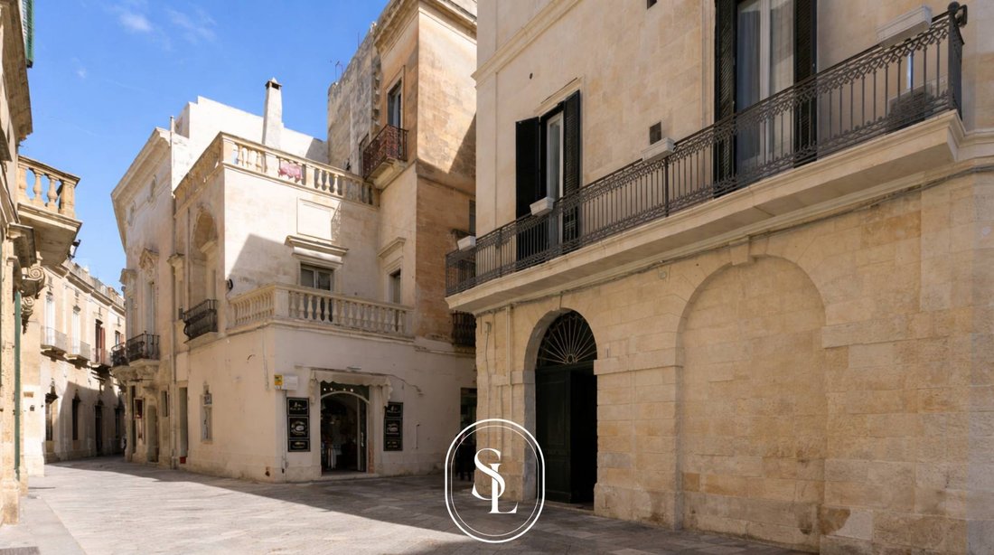 Apartment in Historic Center, Lecce, Apulia 2 - 15281410