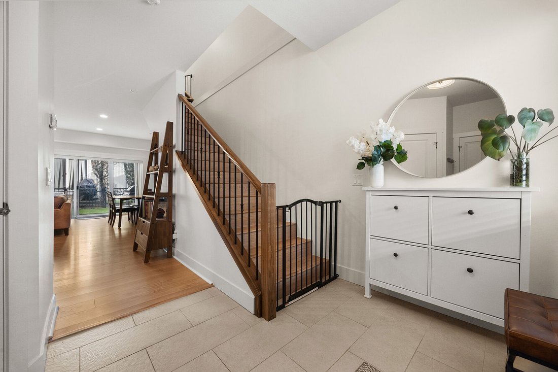 House in Kelowna, British Columbia, Canada 4 - 17448452
