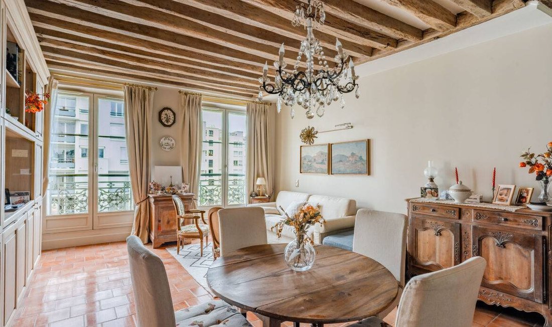 Apartment in Sainte Avoie, Paris 3e Arrondissement, Paris 2 - 17447797