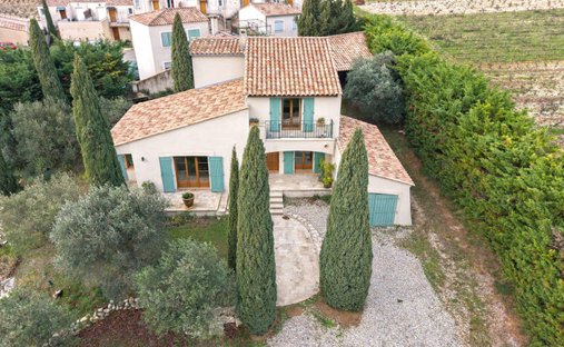 Villa in Tavel, Occitania, France 1