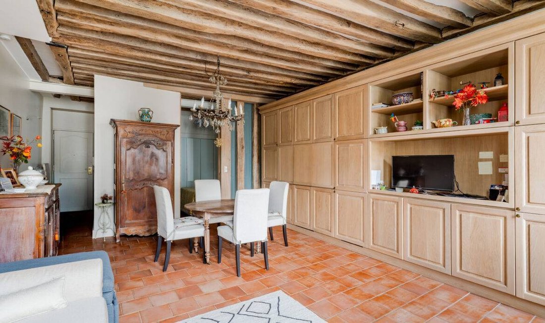 Apartment in Sainte Avoie, Paris 3e Arrondissement, Paris 5 - 17447797