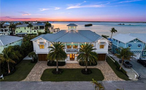 House in Fort Myers Beach, Florida, United States 1
