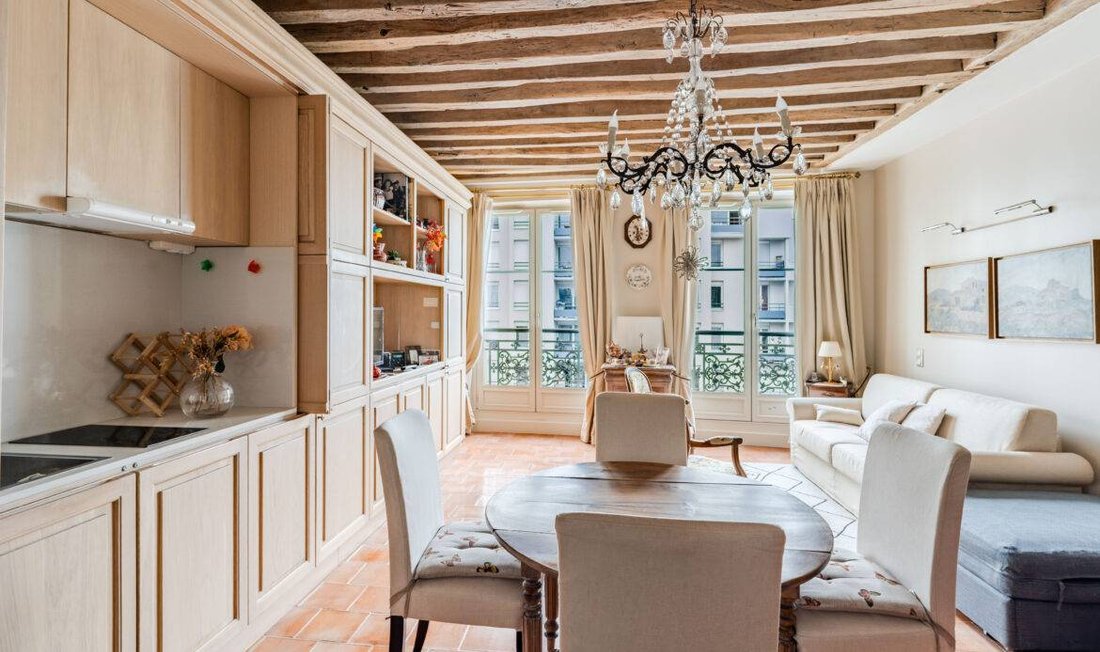 Apartment in Sainte Avoie, Paris 3e Arrondissement, Paris 3 - 17447797
