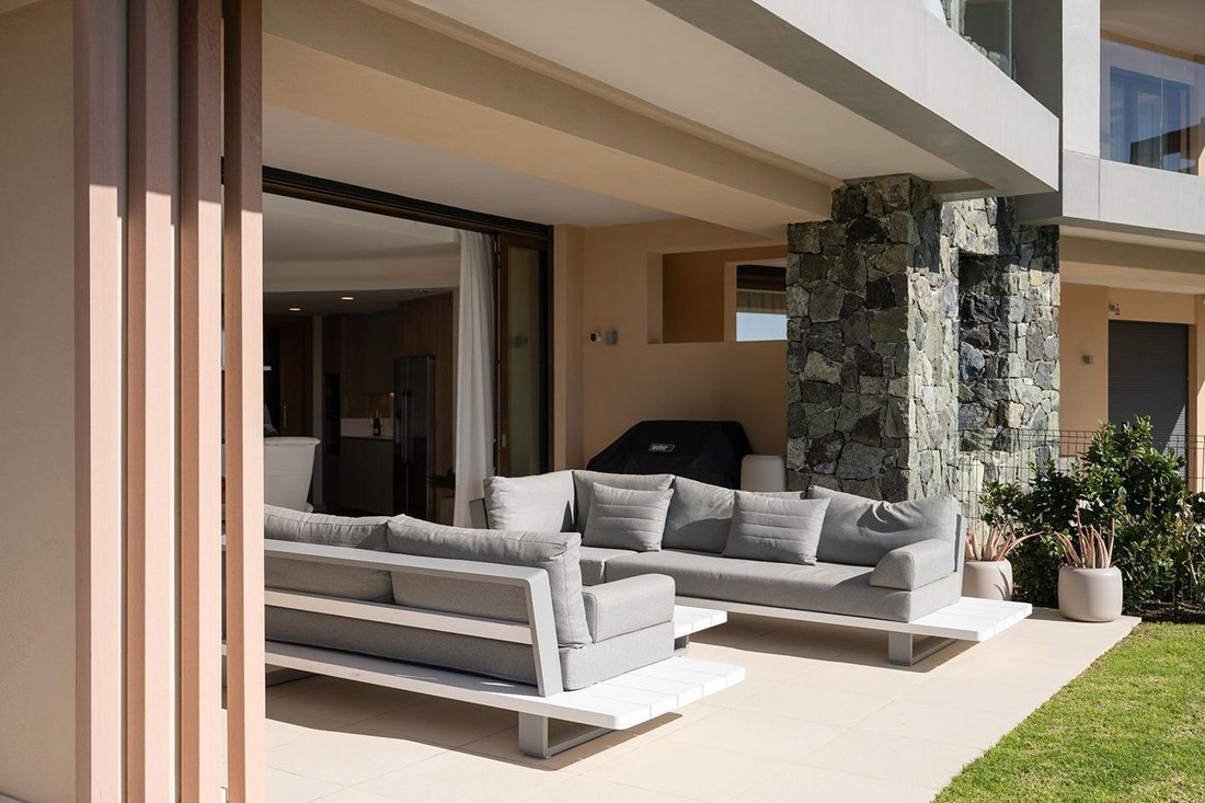 Apartment in Benahavis, Andalusia, Spain 5 - 17449093