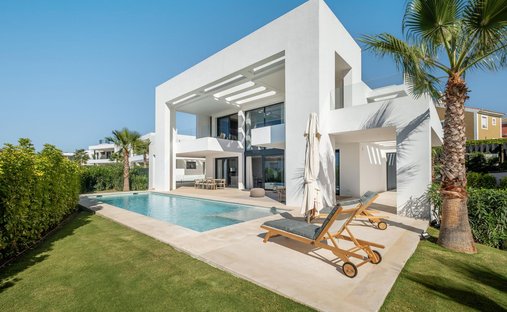 Villa in Estepona, Andalusia, Spain 1