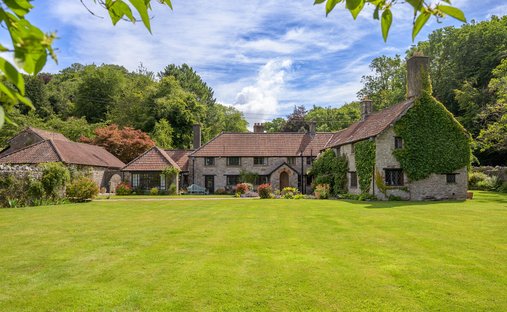House in Cleeve, England 1