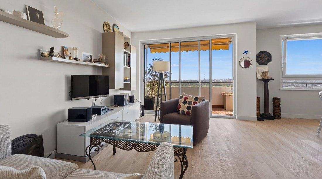 Apartment in Saint-Cloud, Ile-de-France, France 3 - 17449235