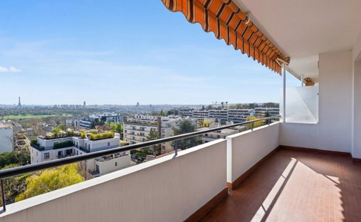 Apartment in Saint-Cloud, Ile-de-France, France 1
