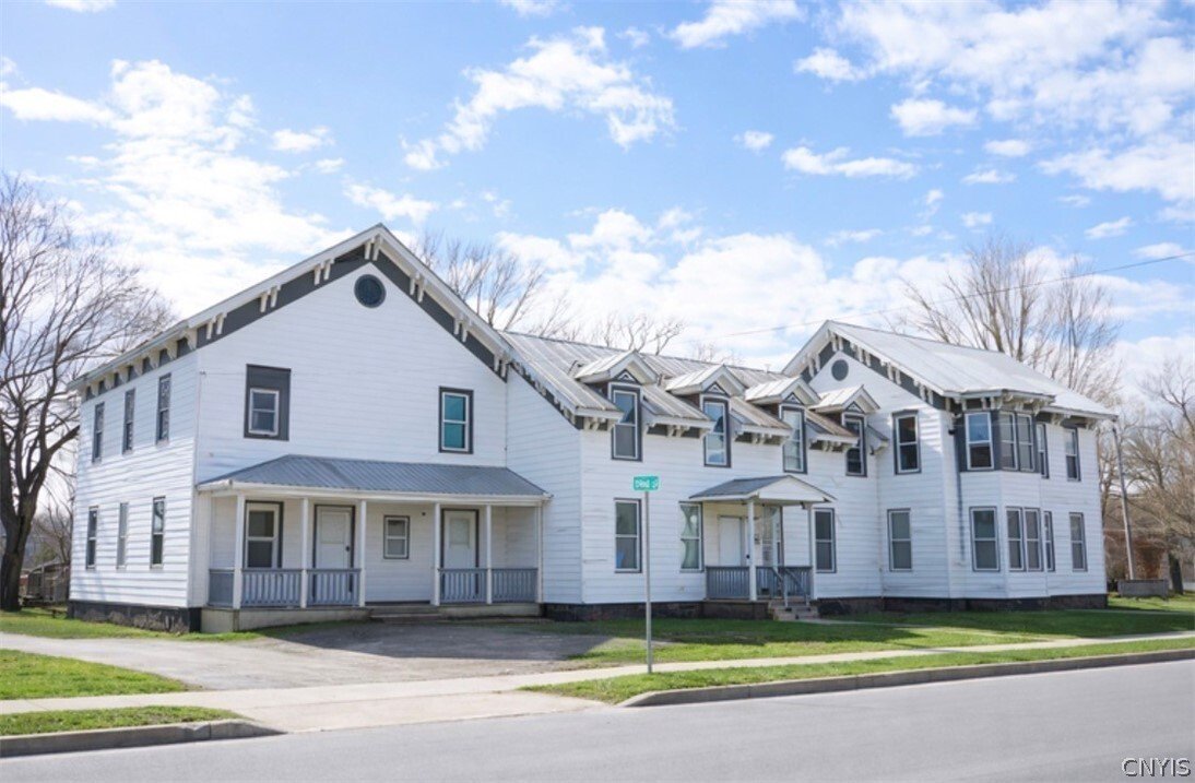 Ogdensburg, New York, United States 4 - 17448947