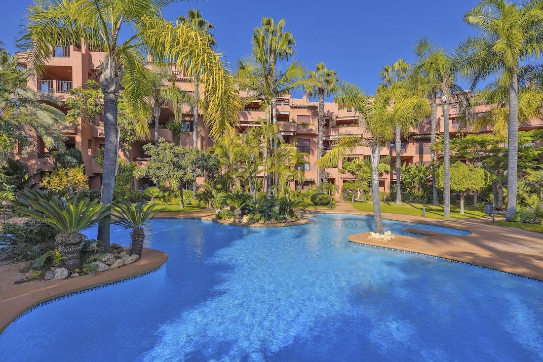 Apartment in Marbella, Andalusia, Spain 1 - 17449266