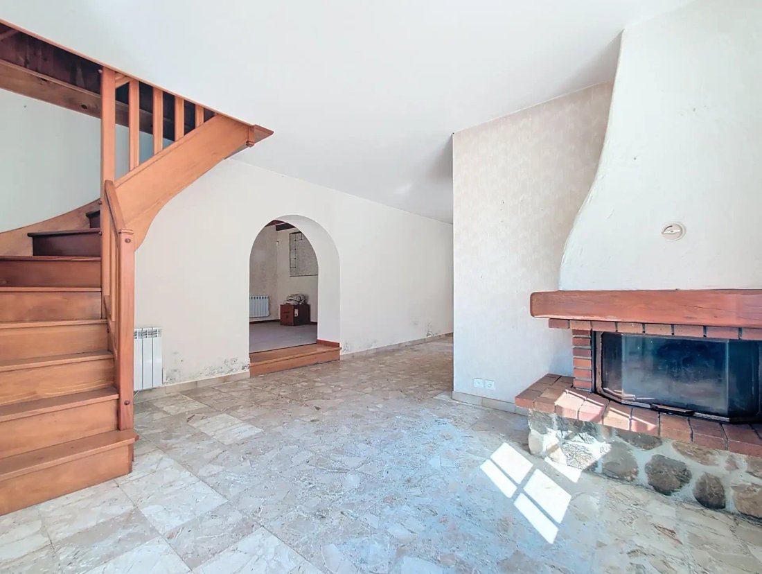 Estate in Cusy, Auvergne-Rhône-Alpes, France 2 - 17449045