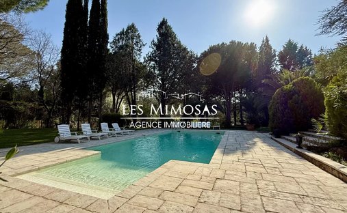 House in La Bouverie, Roquebrune-sur-Argens, France 1