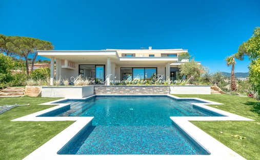 Villa in Ville-Les Saquedes-Le Bouillonnet, Sainte-Maxime, France 1