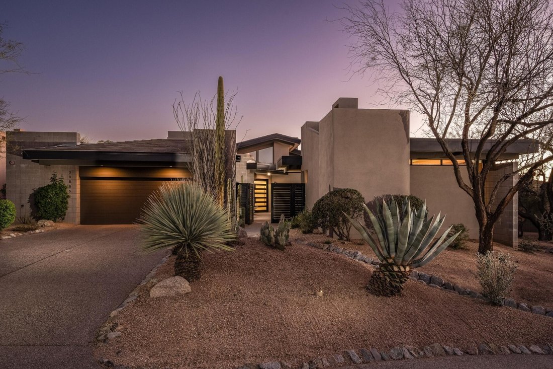 Scottsdale, Arizona, United States 2 - 17449220