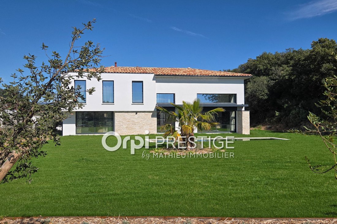 Villa in Vallée Verte-Issarts-Vignasses, Biot, France 2 - 12628092