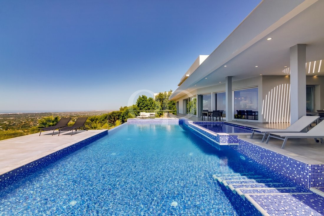 Villa in Santa Barbara de Nexe, Algarve, Portugal 1 - 17449917
