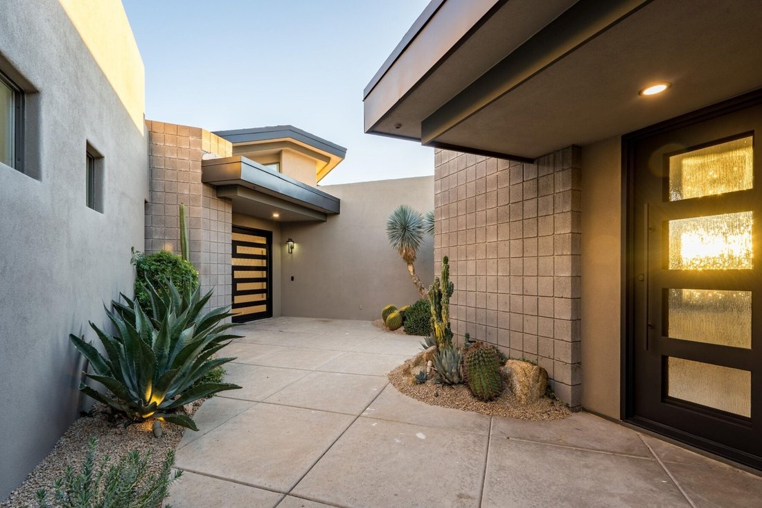 Scottsdale, Arizona, United States 3 - 17449220