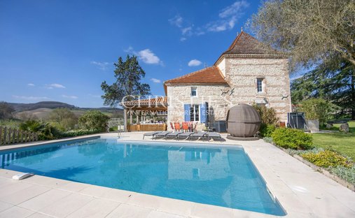 House in Zone Rurale Nord, Villeneuve-sur-Lot, France 1