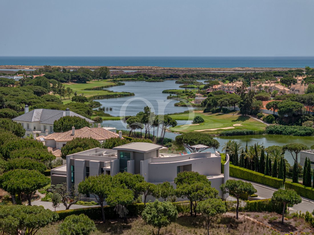 Villa in Quinta do Lago, Almancil, Portugal 1 - 17449889