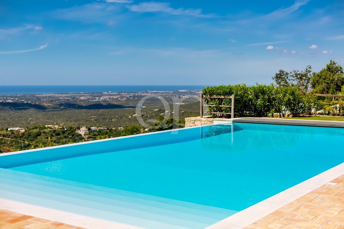 Villa in Loule (Sao Sebastiao), Algarve, Portugal 1 - 17449938