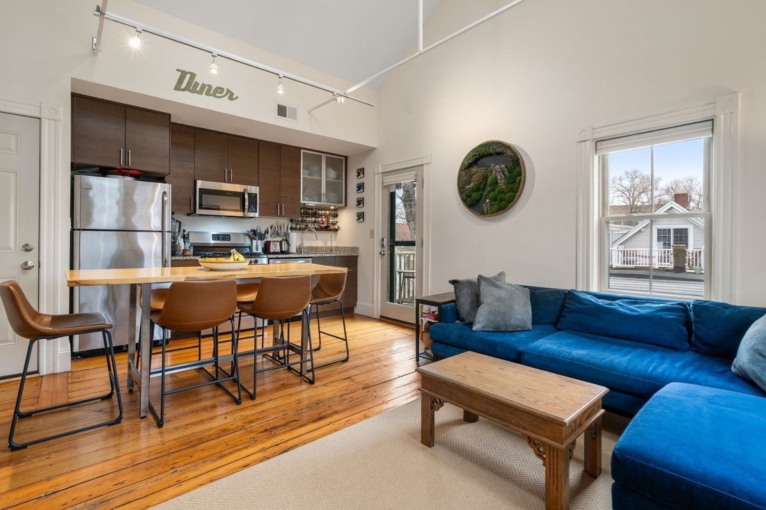 Condo in Boston, Massachusetts, United States 5 - 17449410