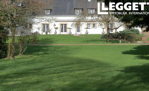 House in Agglomeration, Pontchateau, France 1