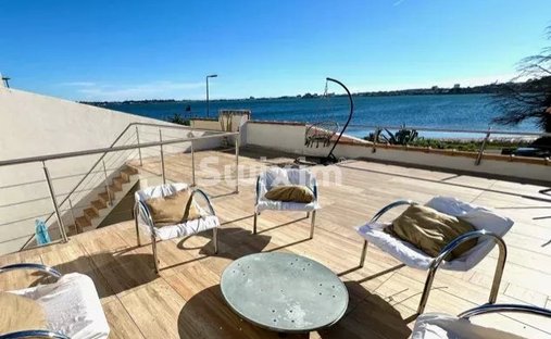 Haus in Mont Saint Clair-Hôtel de Ville, Sete, Frankreich 1