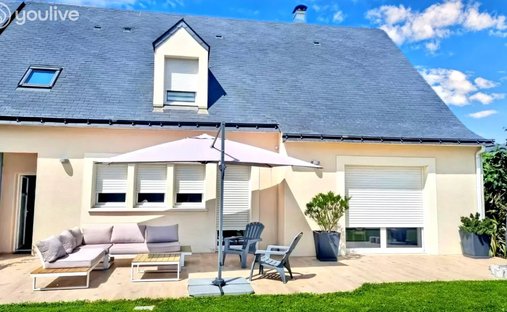 House in Beaucouzé, Pays de la Loire, France 1