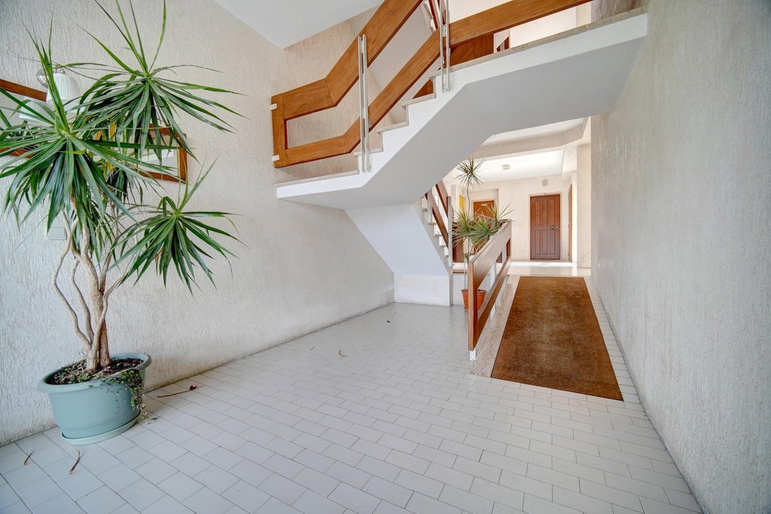 Apartment in Carcavelos e Parede, Lisbon, Portugal 5 - 17449077