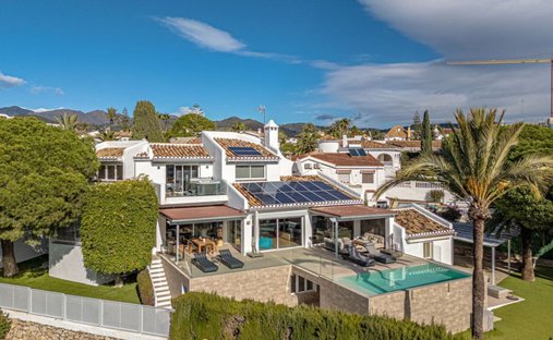 Villa in Marbella, Andalusia, Spain 1