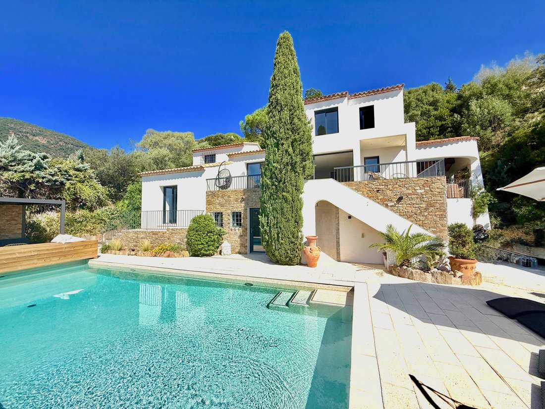 House in Sud, Cavalaire-sur-Mer, France 1 - 15450175