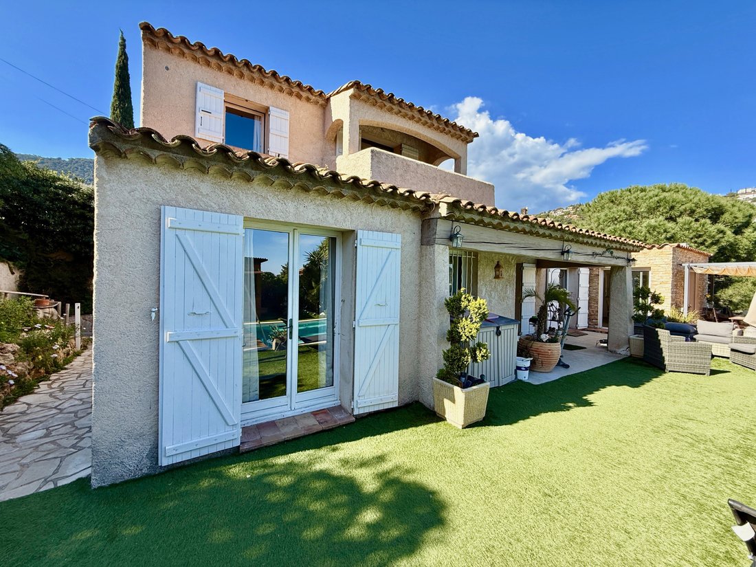 House in Sud, Cavalaire-sur-Mer, France 1 - 15633782