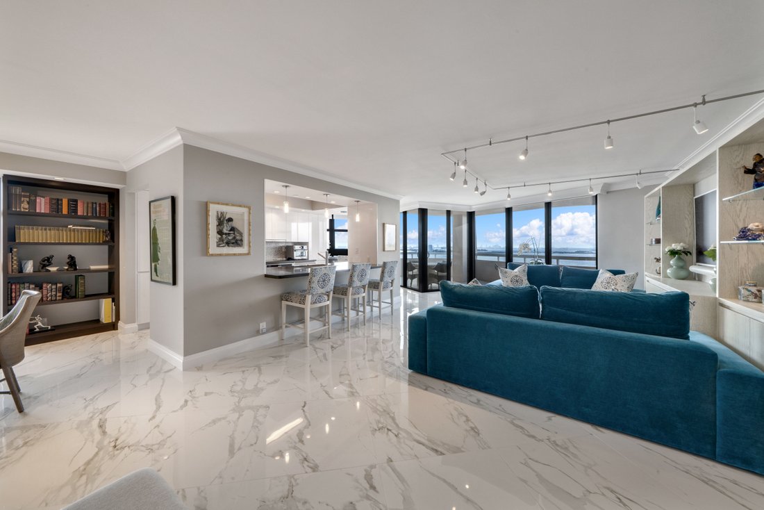 Condo in Miami, Florida, United States 1 - 17449413