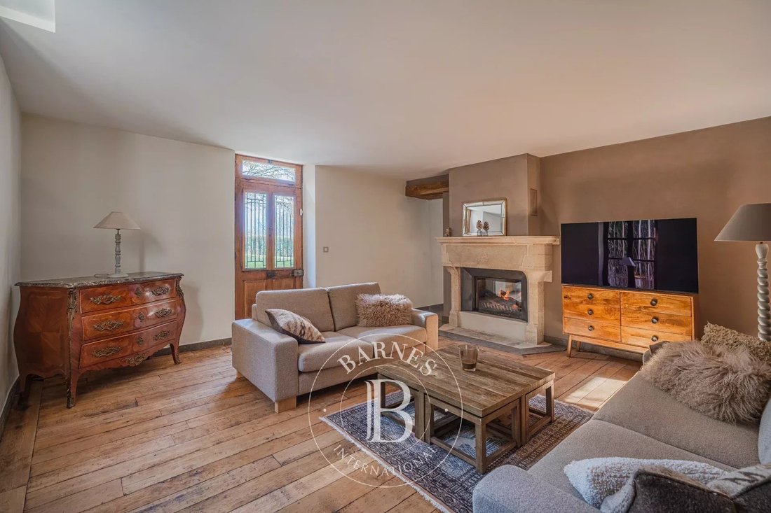 Country House in Charnecles, Auvergne-Rhône-Alpes, France 5 - 17449012