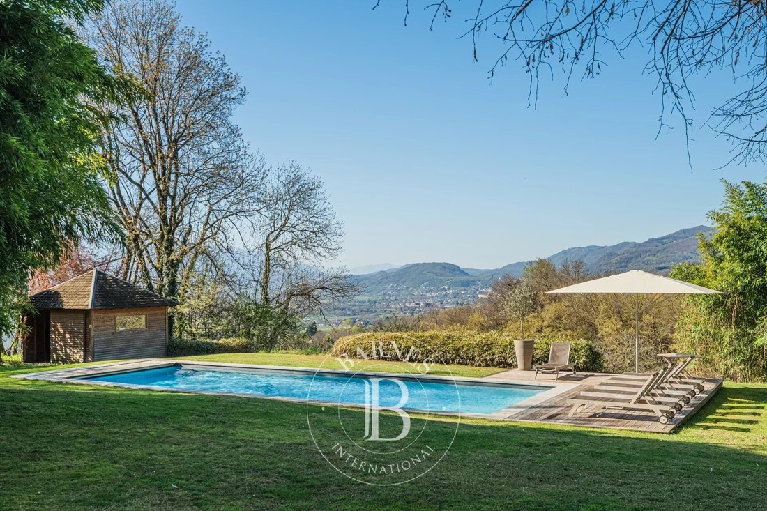 Country House in Charnecles, Auvergne-Rhône-Alpes, France 2 - 17449012
