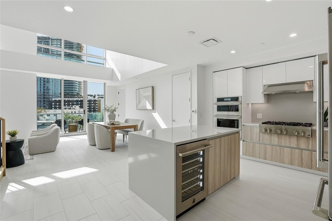 Condo in St. Petersburg, Florida, United States 4 - 17448871