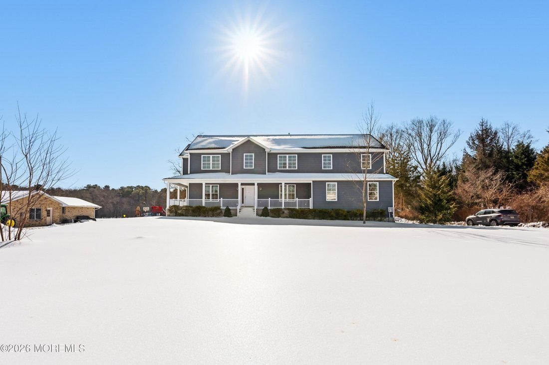 House in Howell Township, New Jersey, United States 1 - 17449910