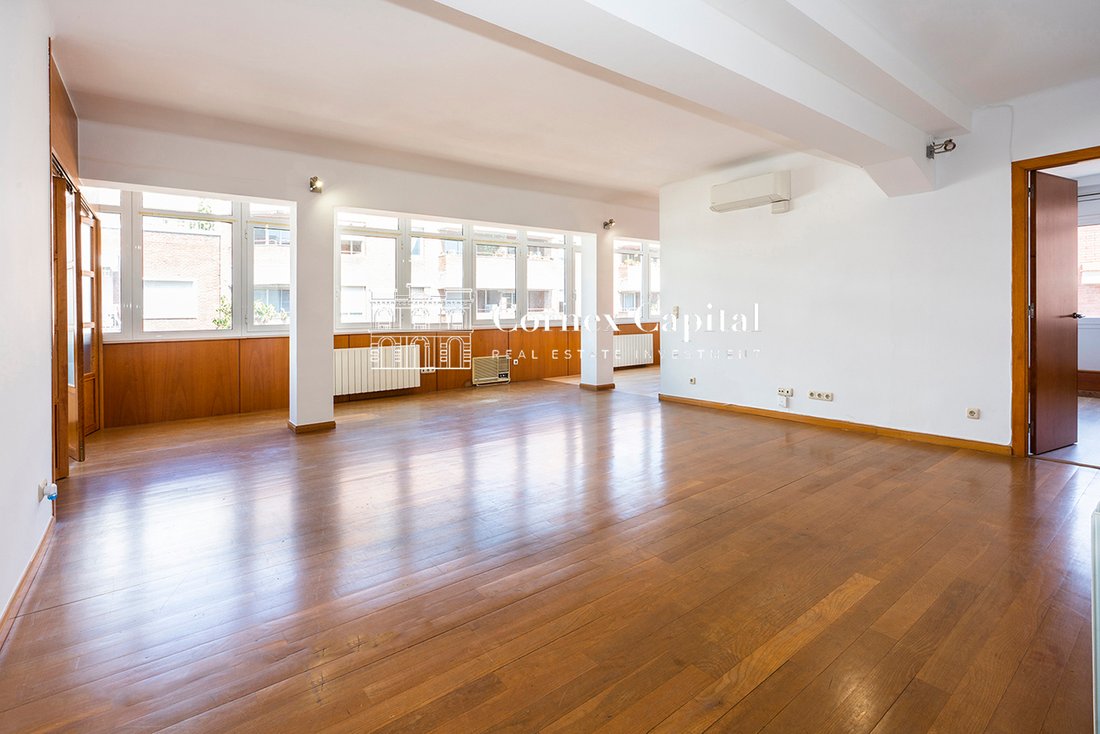 Apartment in Eixample, Barcelona, Spain 4 - 17449996