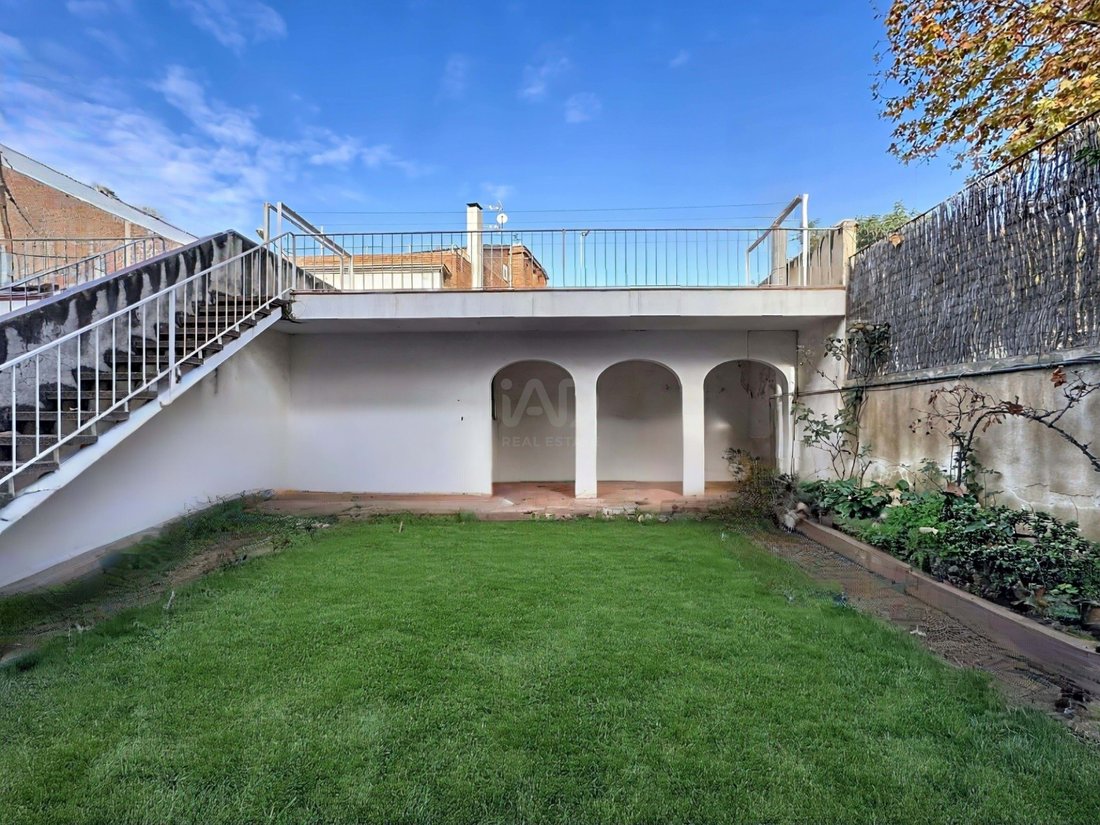 House in el Masnou, Catalonia, Spain 1 - 17450056