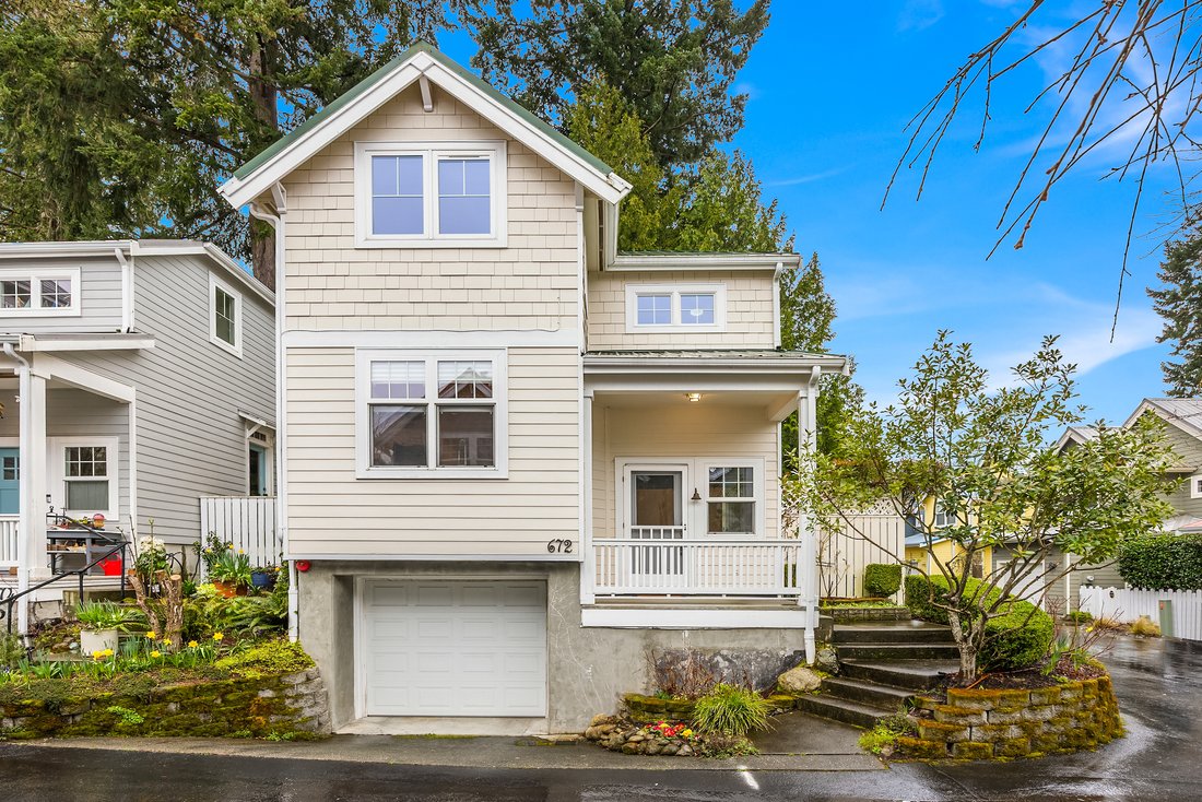 Bainbridge Island, Washington, United States 1 - 17450205