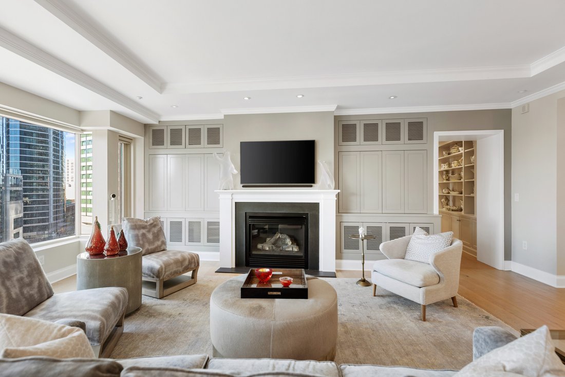 Condo in Boston, Massachusetts, United States 5 - 17450132