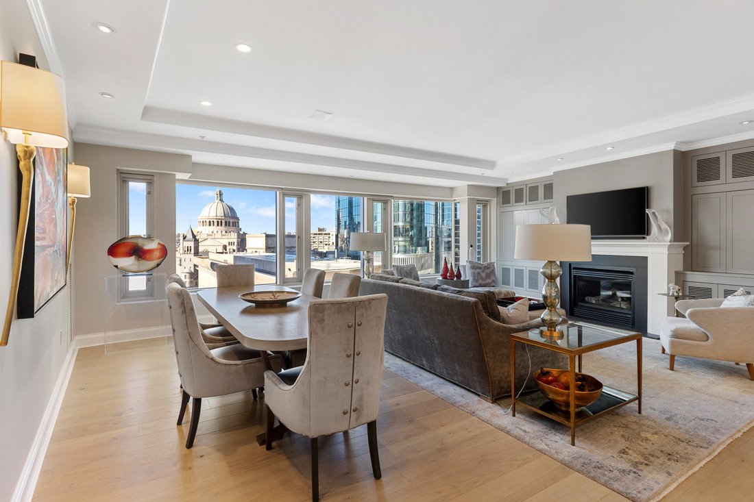 Condo in Boston, Massachusetts, United States 3 - 17450132